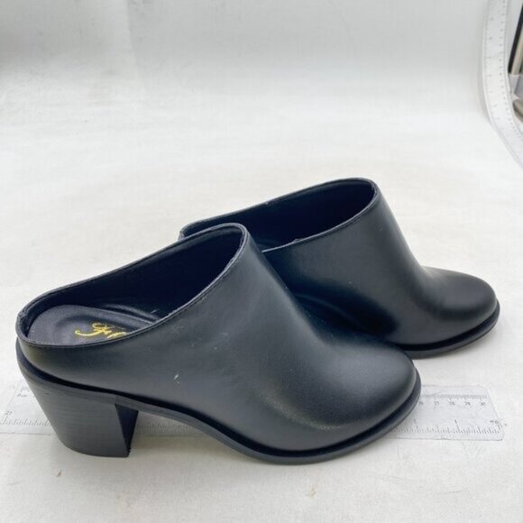 Black Mules by Unknown Brand - Picture 3 of 7